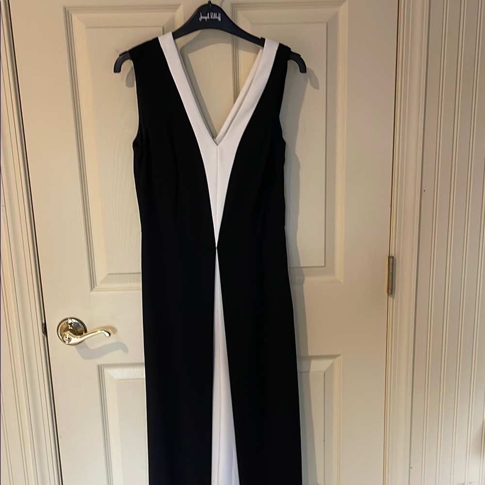 NWOT Joseph Ribkoff Elegant Black and White Maxi Dress